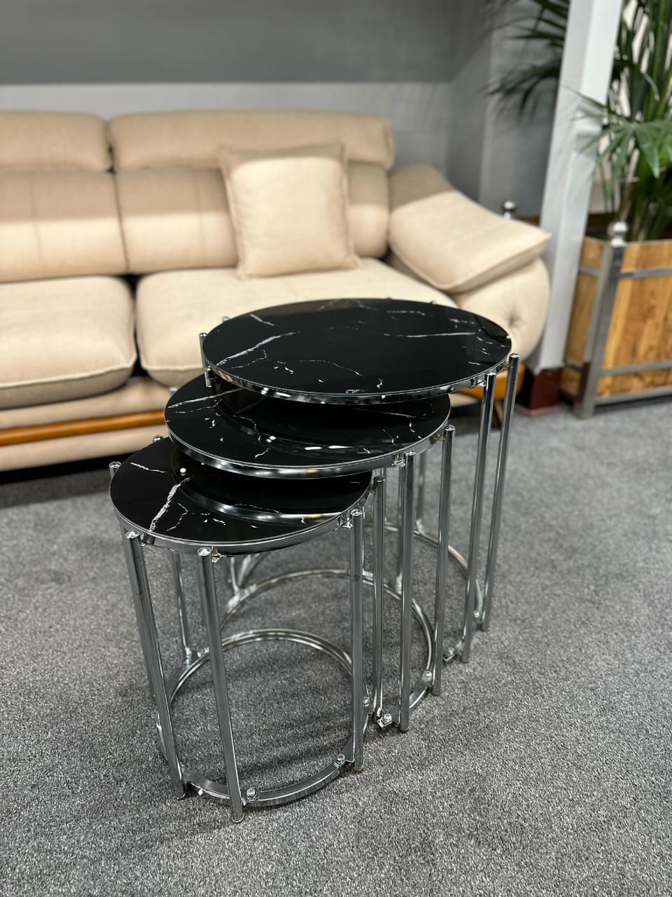 Small Glassy Coffee Table Set