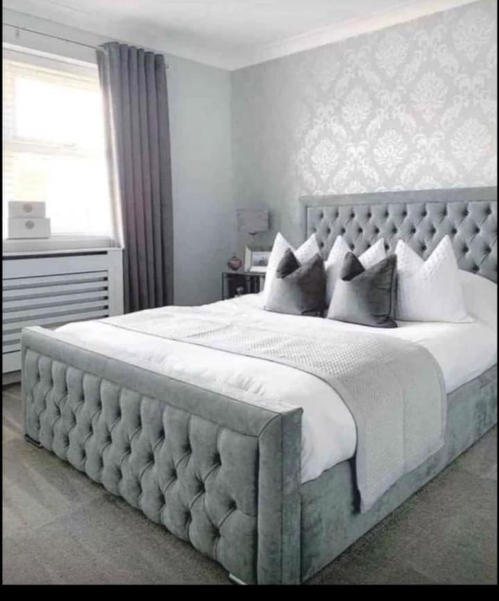 Hilton Bed with Storage – Luxury Comfort & Space-Saving Design for Modern Bedrooms