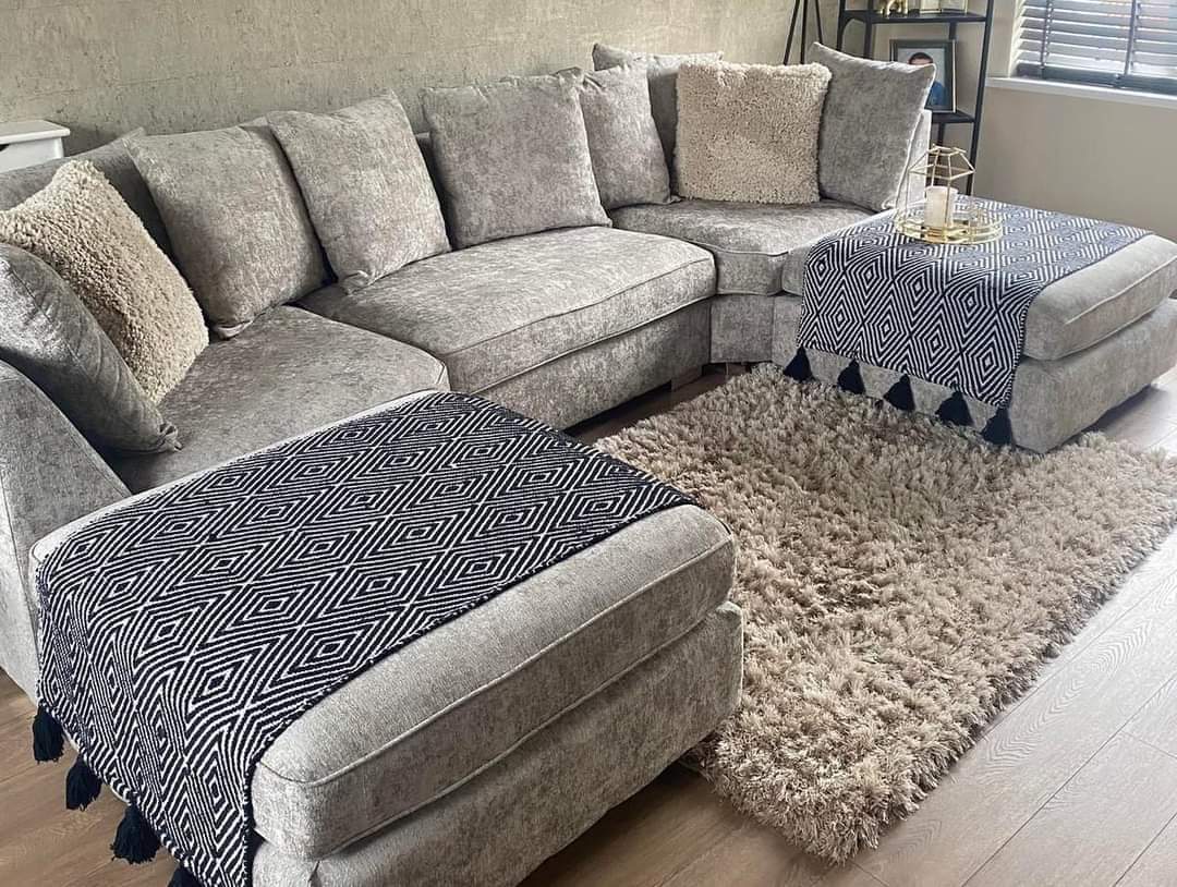 Large Bishop U-Shape Sofa with removable 2x Large stools, high/scater back cushions