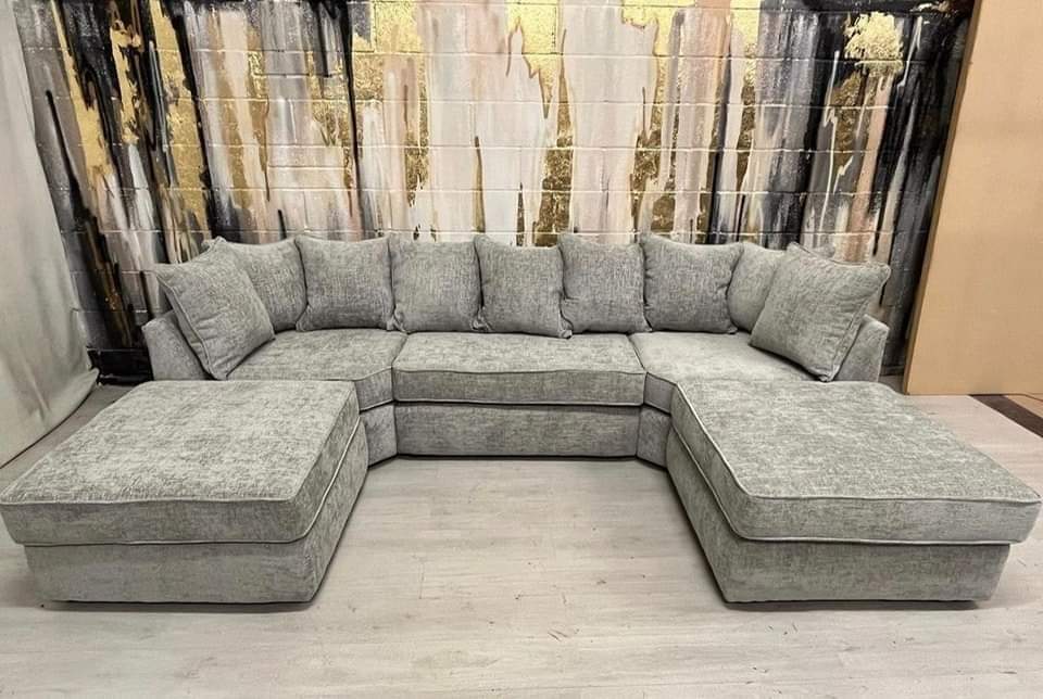 Large Bishop U-Shape Sofa with removable 2x Large stools, high/scater back cushions